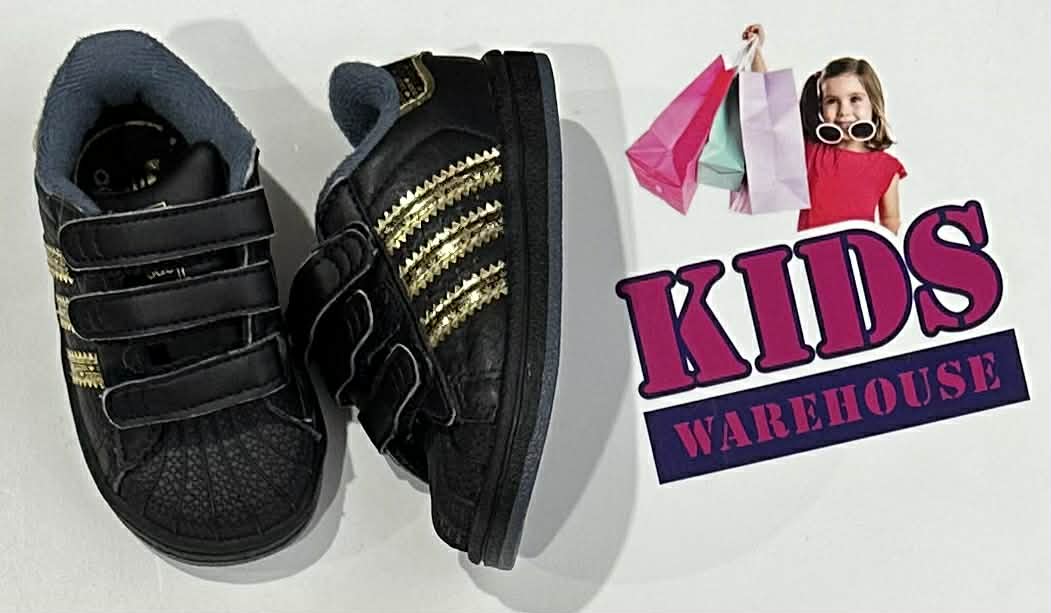 Adidas Black, Gold Shine Runners Size US4/UK3 (Child)