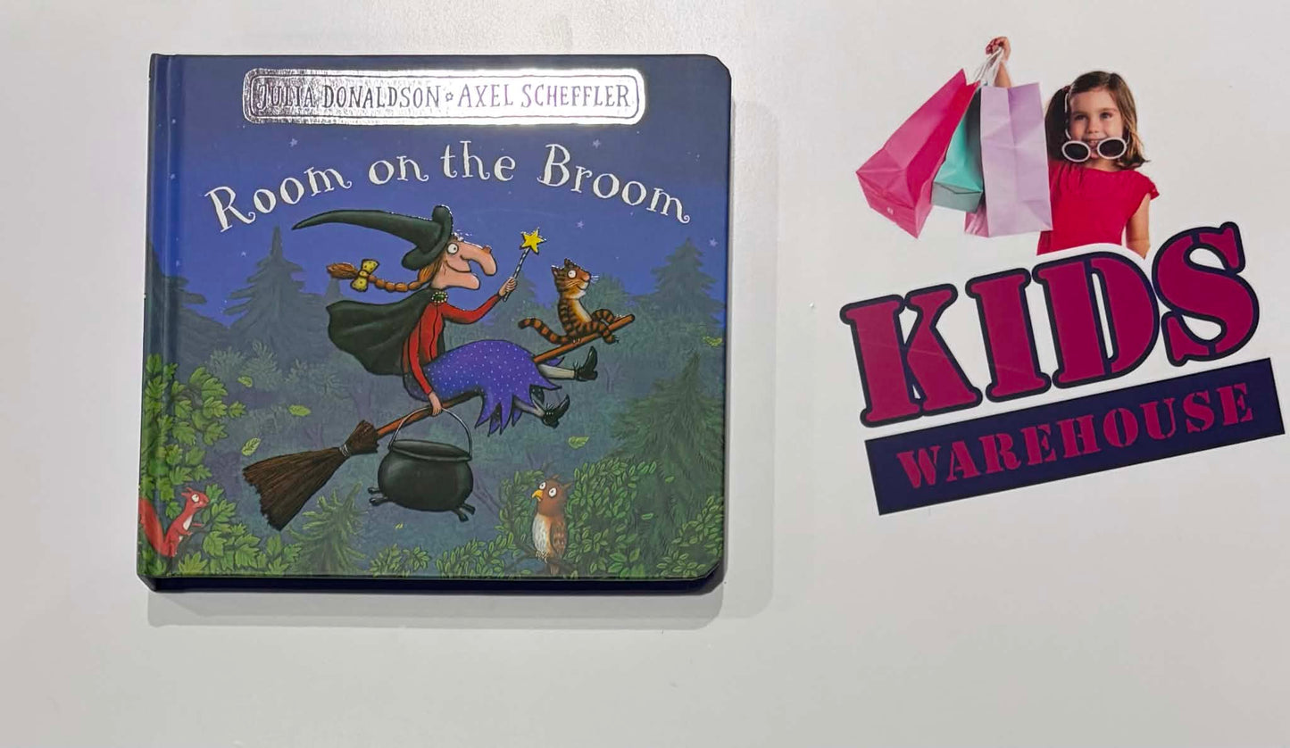 Room On The Broom (Board Book) - Julia Donaldson, Axel Scheffler