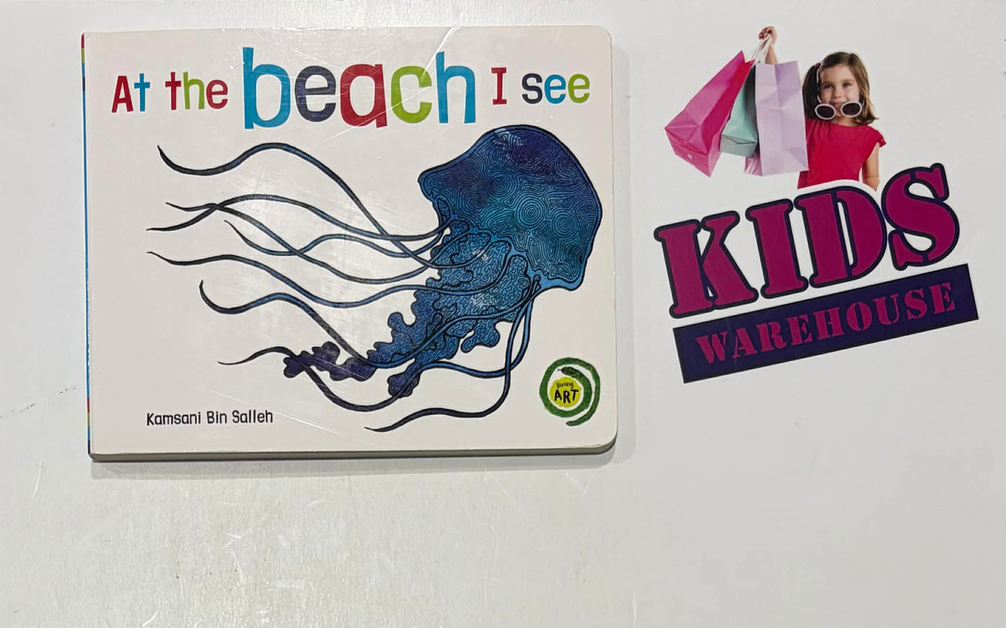 At The Beach I See (Boardbook) - Kamsani Bin Salleh