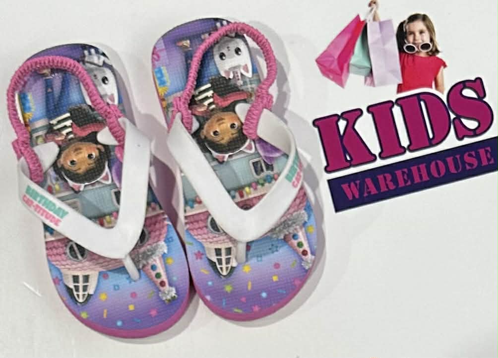 Gabby's Dollhouse Birthday Cat-Titude Thongs Size 9 (Child)