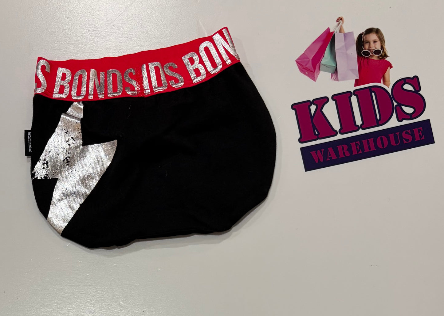 Not Used BONDS Black, Silver Bolt Underwear Size 000 (0-3 Months)