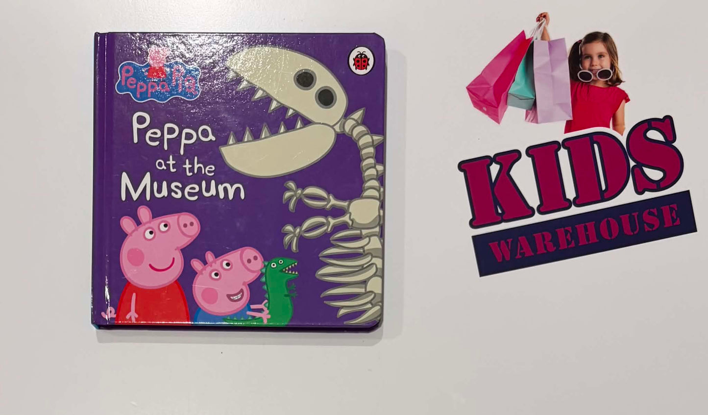 Peppa Pig Peppa At The Museum (Boardbook)