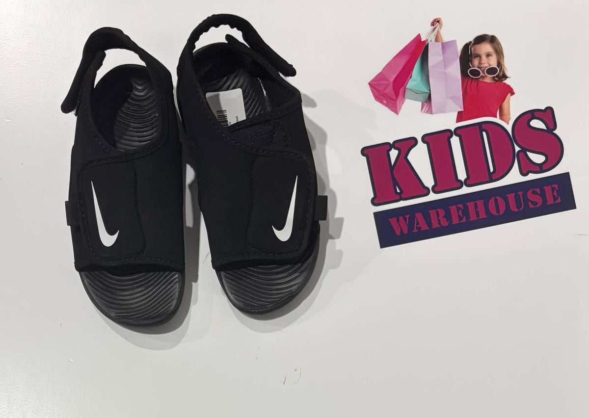 Nike Black Sandals Size US10/UK9.5 (Child)