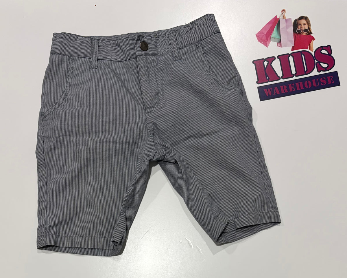 Mossimo Grey Shorts Size 7