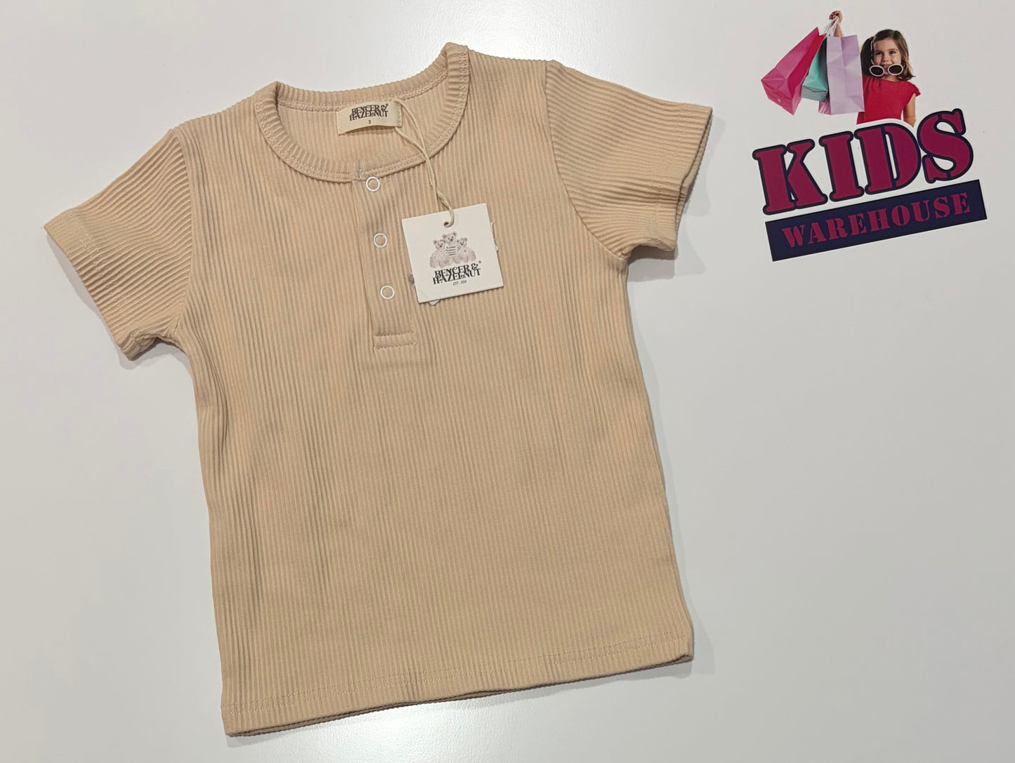 Not Used Beneer & Hazelnut Cream Top Size 3