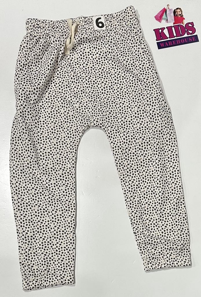 New Cotton On White Pants With Black Dot Pattern Size 6
