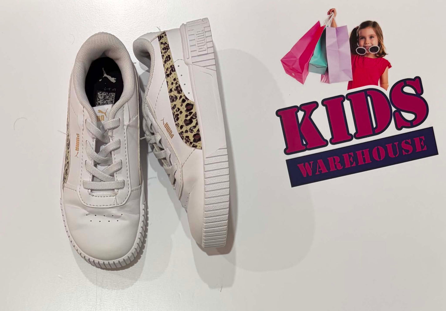 Puma White, Leopard Logo Print Runners Size US10/UK9 (Child)