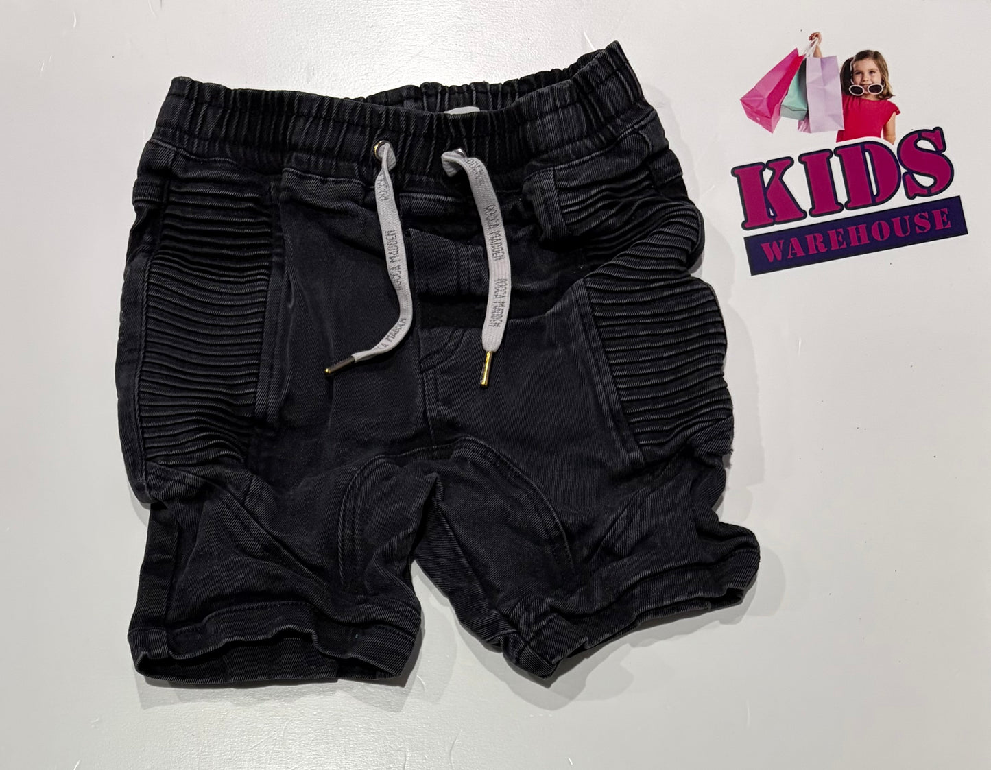 Rocca Madden Black Cargo Shorts Size 5
