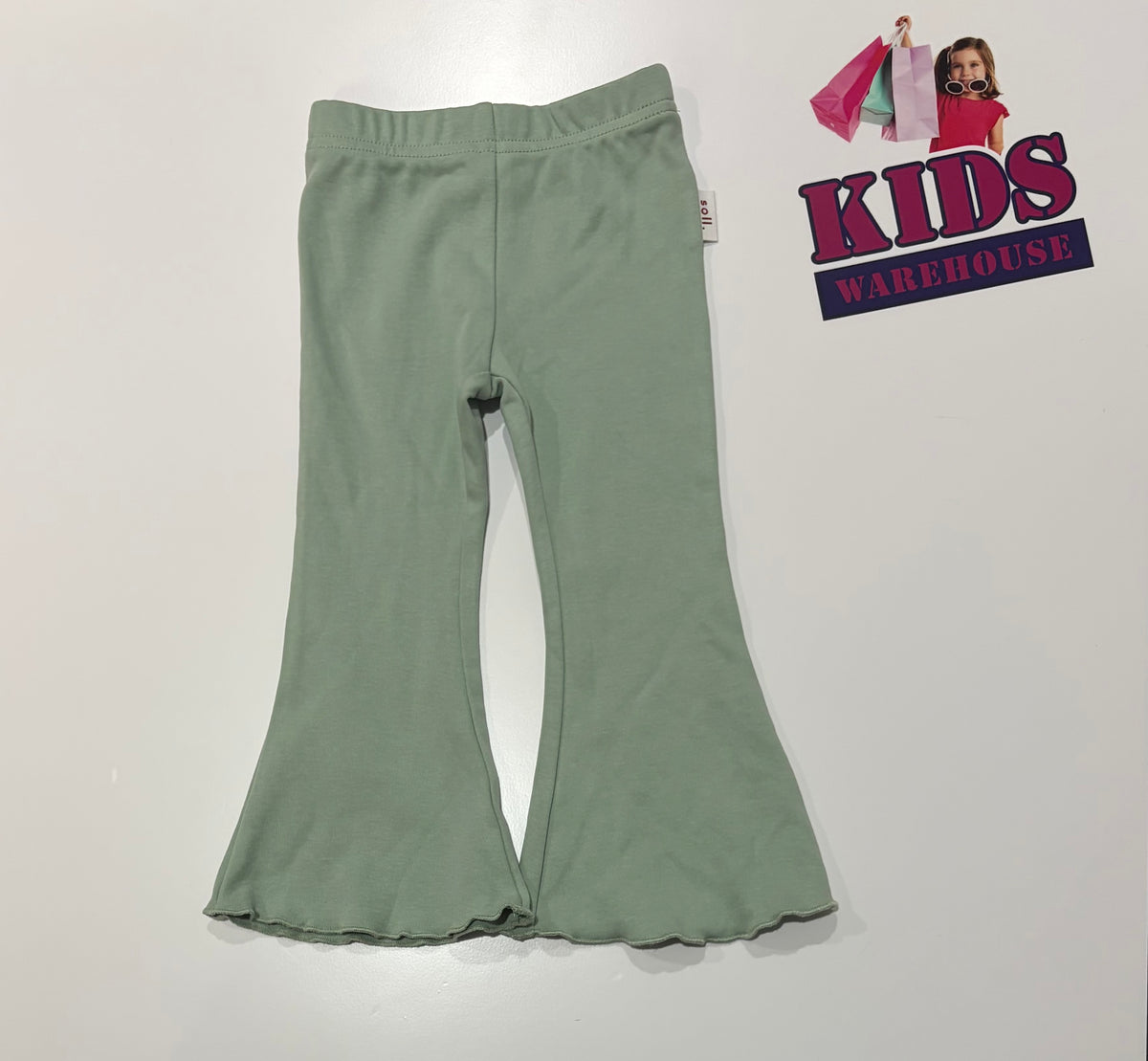 Soll. The Label Green Flared Pants Size 0