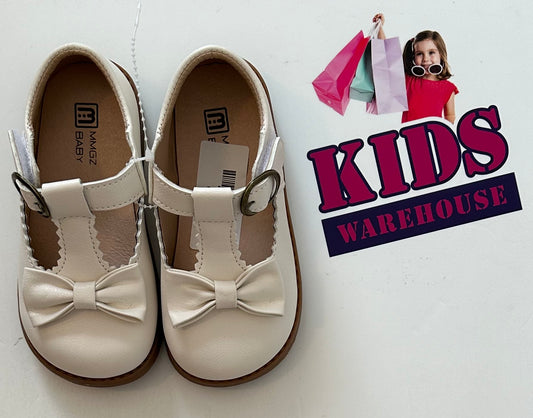 New MMGZ Baby White Shoes Size US7/UK6 (Toddler/Child)