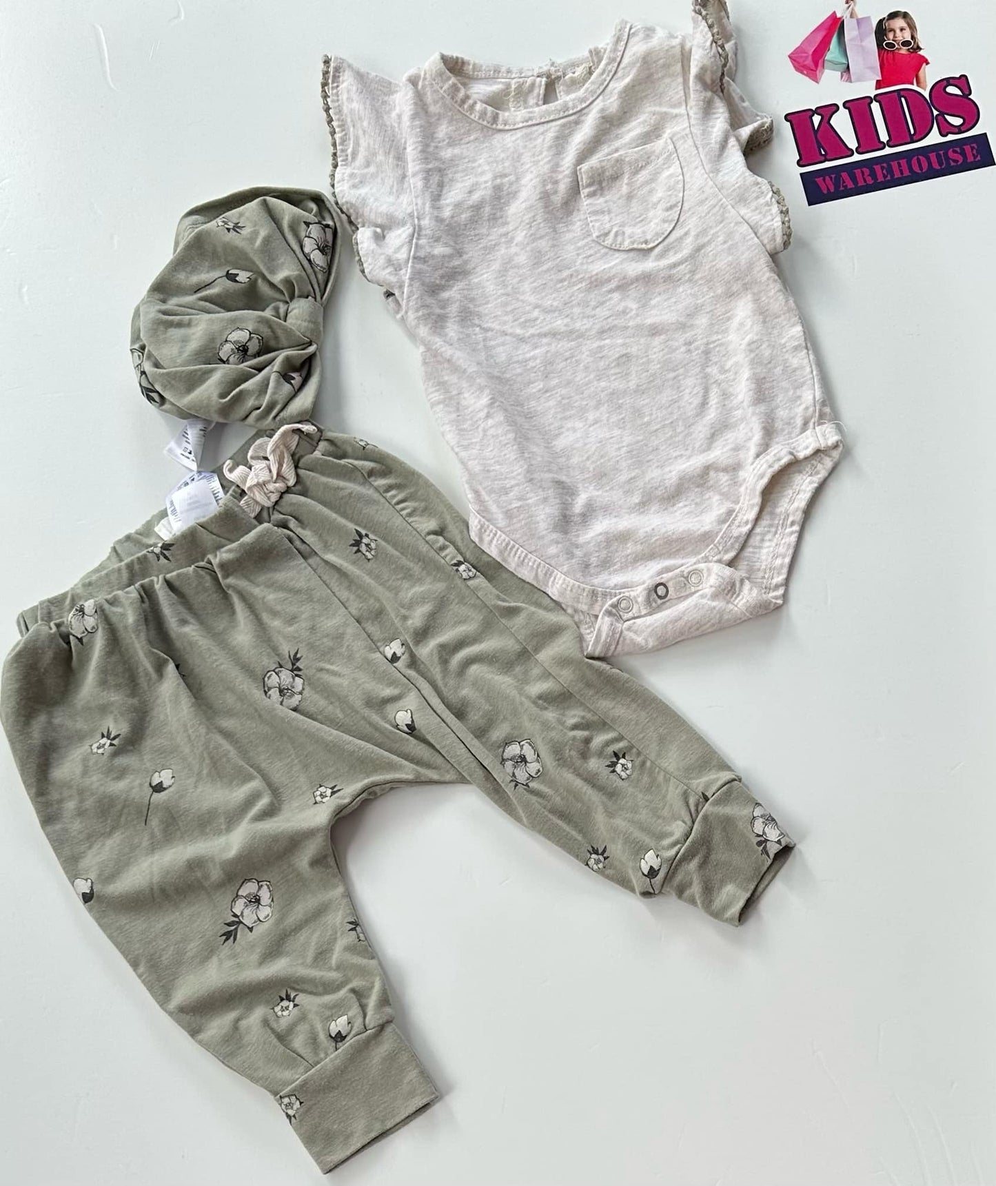 Jessica Simpson White & Green 3 Piece Set Size 0