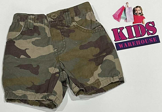 Calvin Klein Jeans Green Camouflage Shorts Size 1