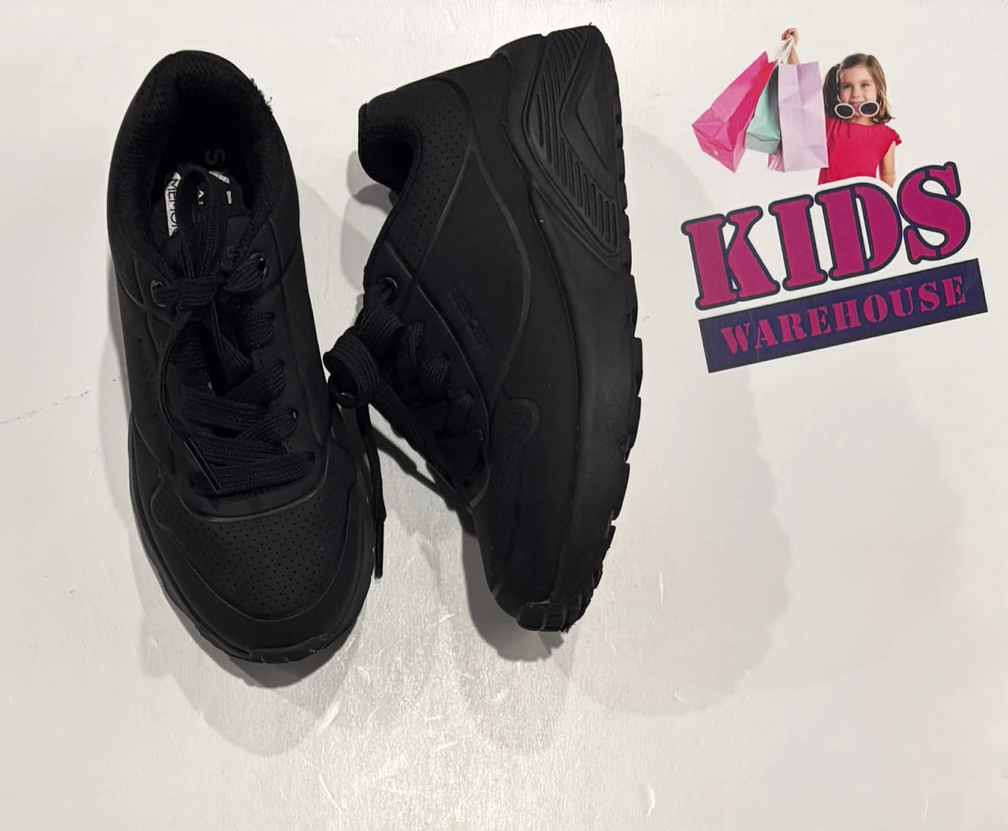 Sketchers Black Runners Size US12/UK11 (Child)