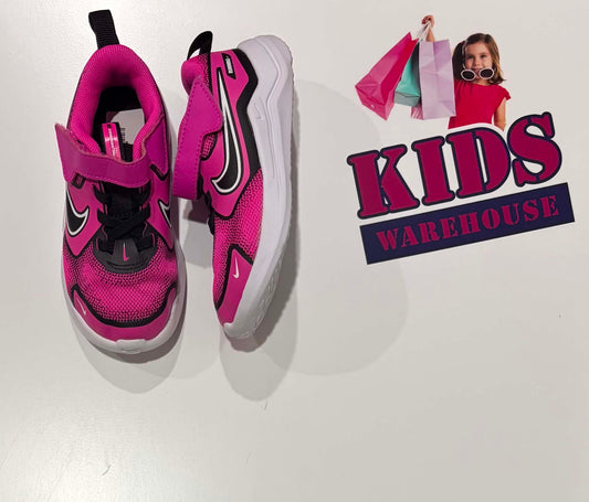 Nike Pink, Black Runners Size US9/UK8.5 (Child)