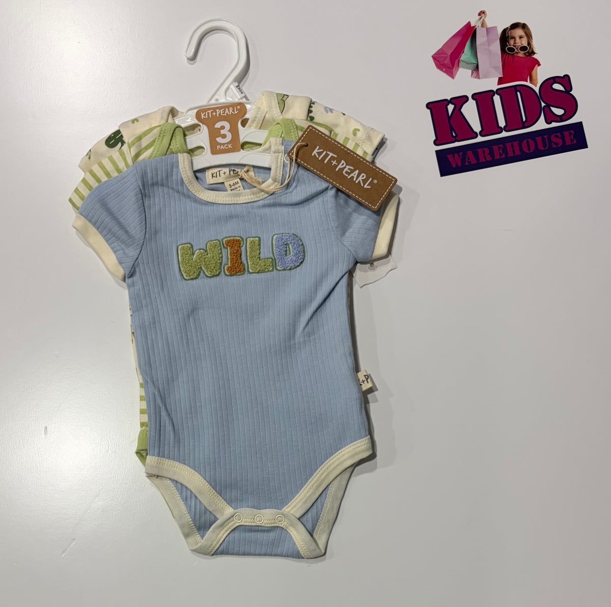 Not Used Kit + Pearl Blue, Green, White Stripe & White, Dinosaur Print 3 Pack Bodysuit Set Size 00