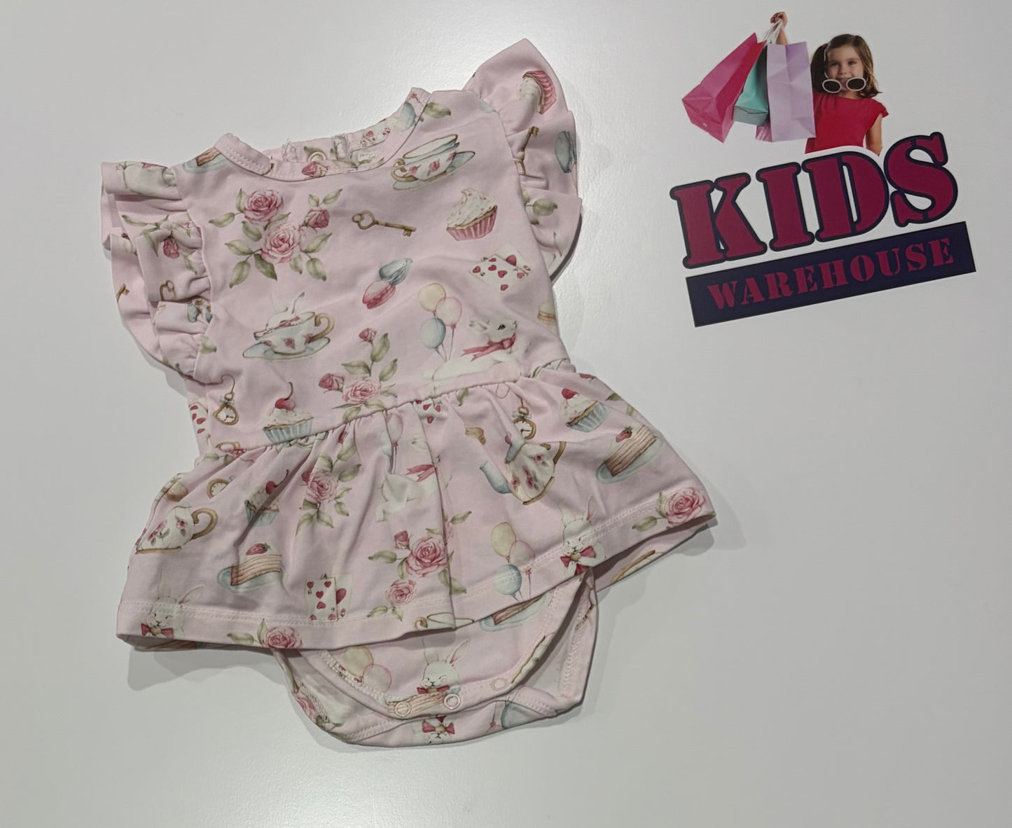 Snuggle Hunny Pink, Floral Print Bodysuit Size 000