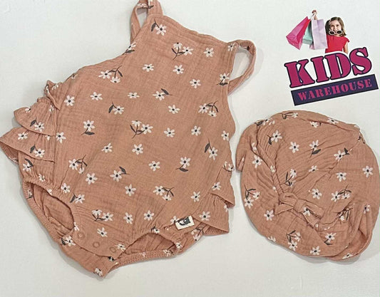 Rabbit + Bear Pink Bodysuit With White Flower Pattern & Hat Size 0000