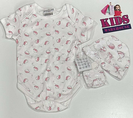Watch Me Grow White & Pink Bodysuit With Balloon Pattern & Beanie Size 00