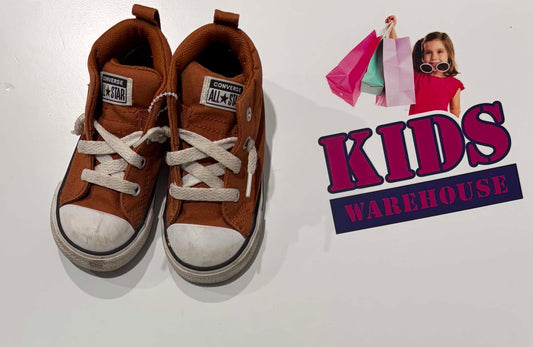 Converse Brown Runners Size 6 (Child)