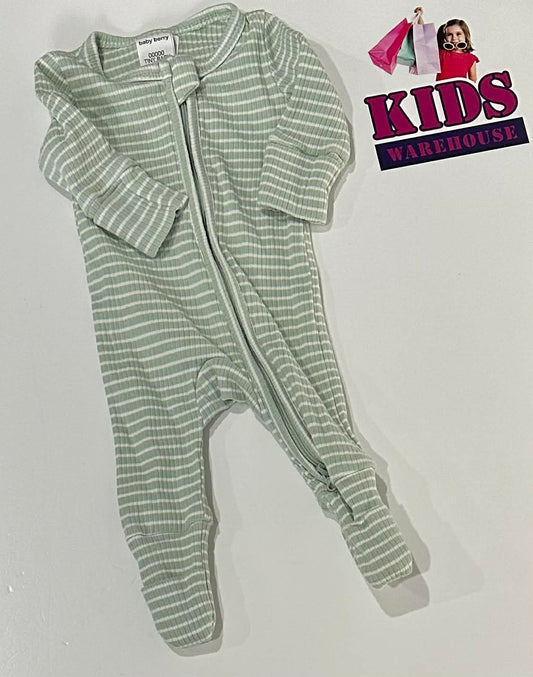 Premmie Baby Berry Green & White Jumpsuit Size 00000