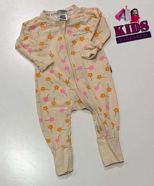 Bonds White Jumpsuit With Flower Pattern Size 000