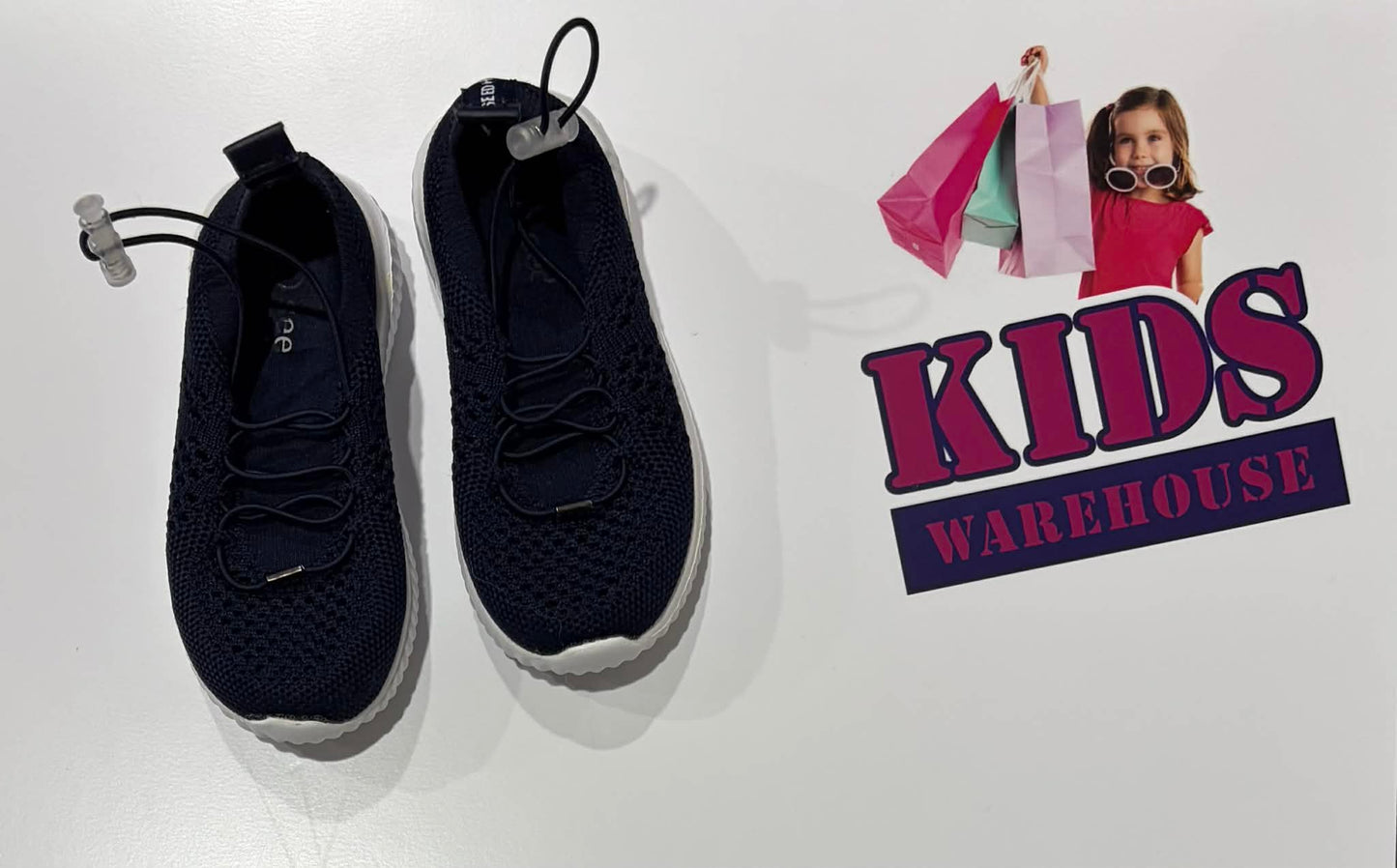 Seed Heritage Navy Size US7/UK6.5 (Child)