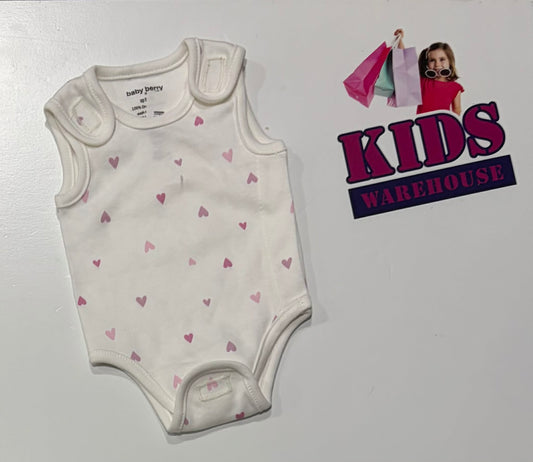 Premmie Baby Berry White Bodysuit With Pink Heart Pattern Size 00000