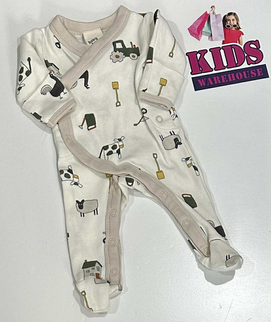 Premmie Baby Berry White Jumpsuit With Farm Pattern Size 00000