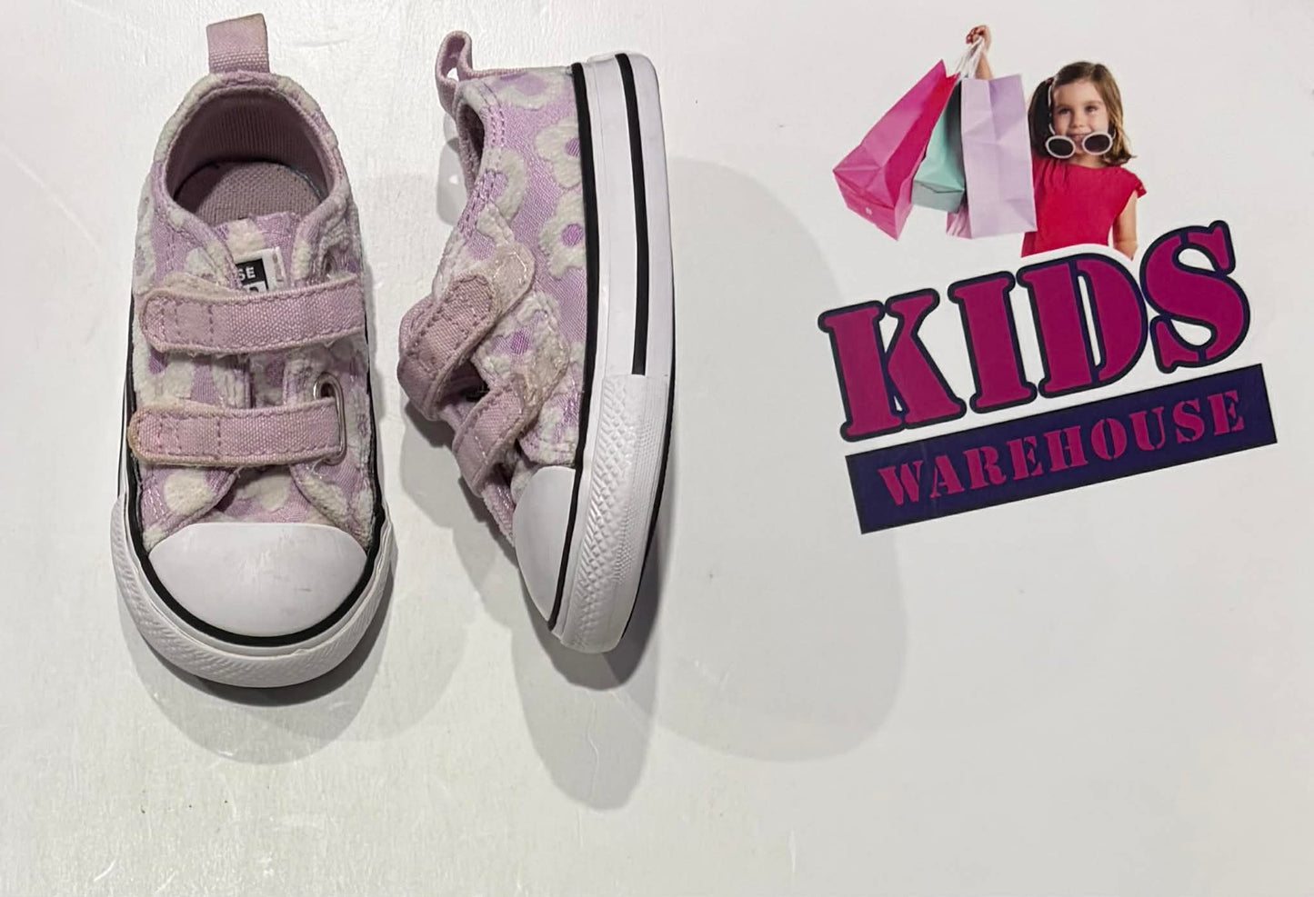 Converse Purple, White Flowers Size 4 (Child)