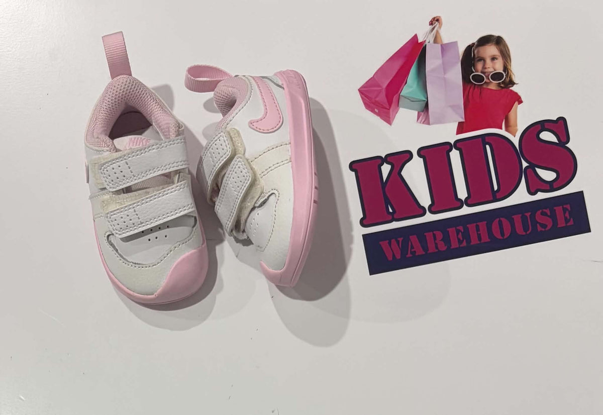 Nike White, Pink Runners Size US3/UK2.5 (Toddler)