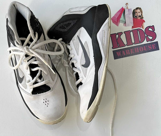 Nike Dual Fusion White, Black, Grey Runners Size US4/UK3.5 (Older Child)