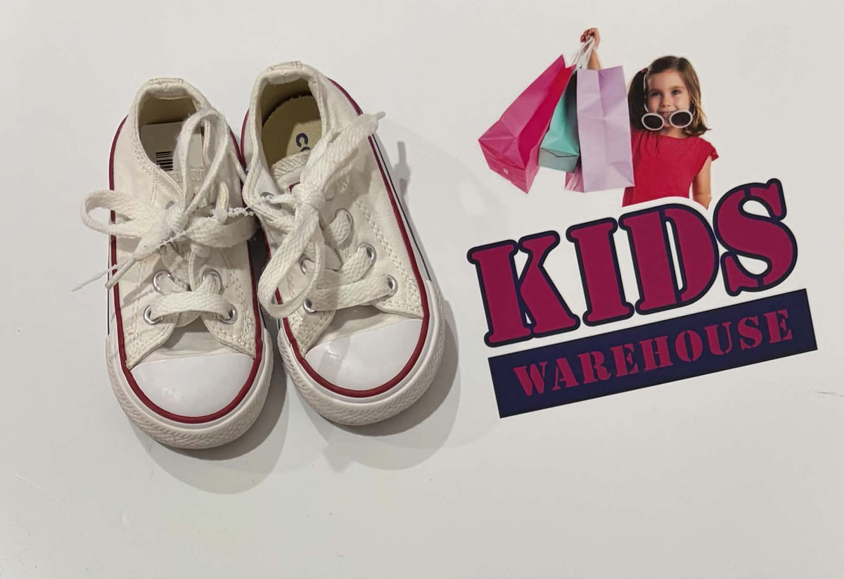 Converse White, Red, Blue Size 4 (Toddler)