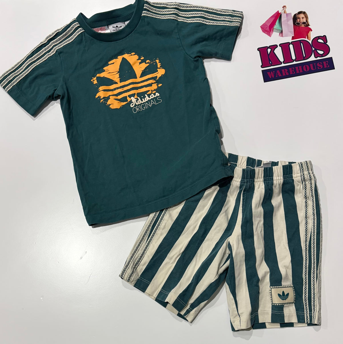 Adidas Green, White Stripe 2 Piece Pyjama Set Size 3