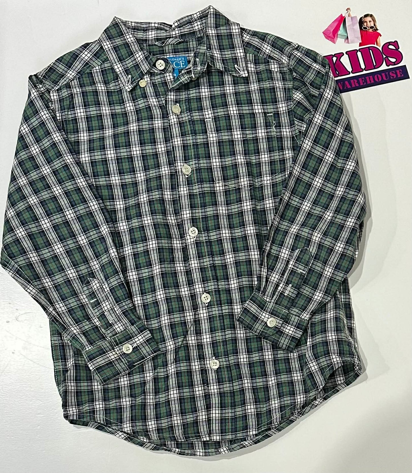 The Children’s Place Green & White Shirt Size 5-6
