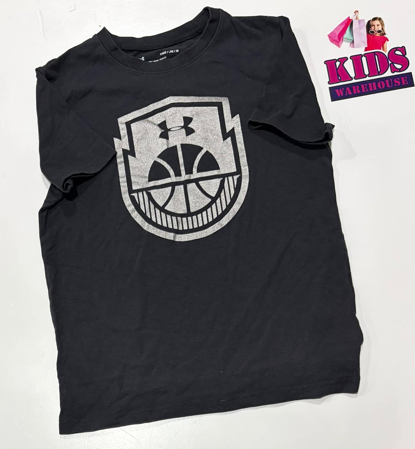 Under Armour Black Top With Silver Print Size 8