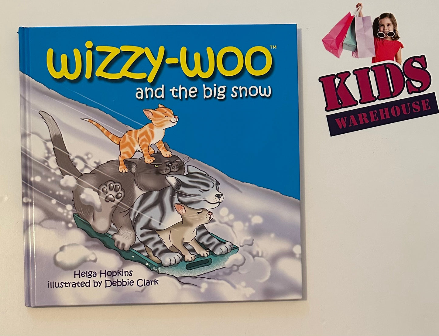 Wizzy-Woo and the big snow (Hard Cover) - Helga Hopkins & Debbie Clark