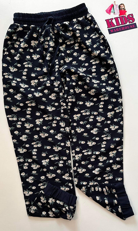 Navy Blue & White Daisy Lightweight Pants Size 9