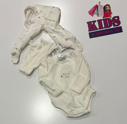 White, Brown Born In 2026 Print 3 Piece Size 00000