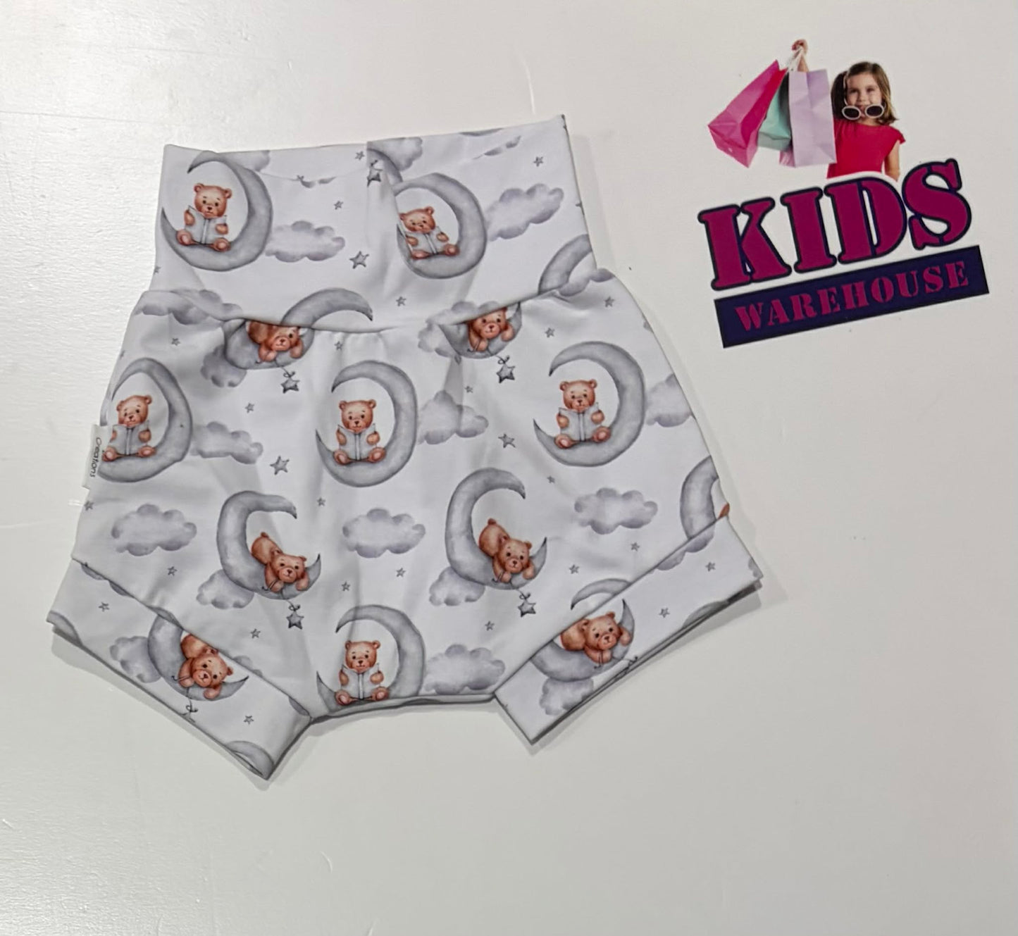 Maxine’s Baby Creations White Shorts With Teddy Bear Pattern Size 00