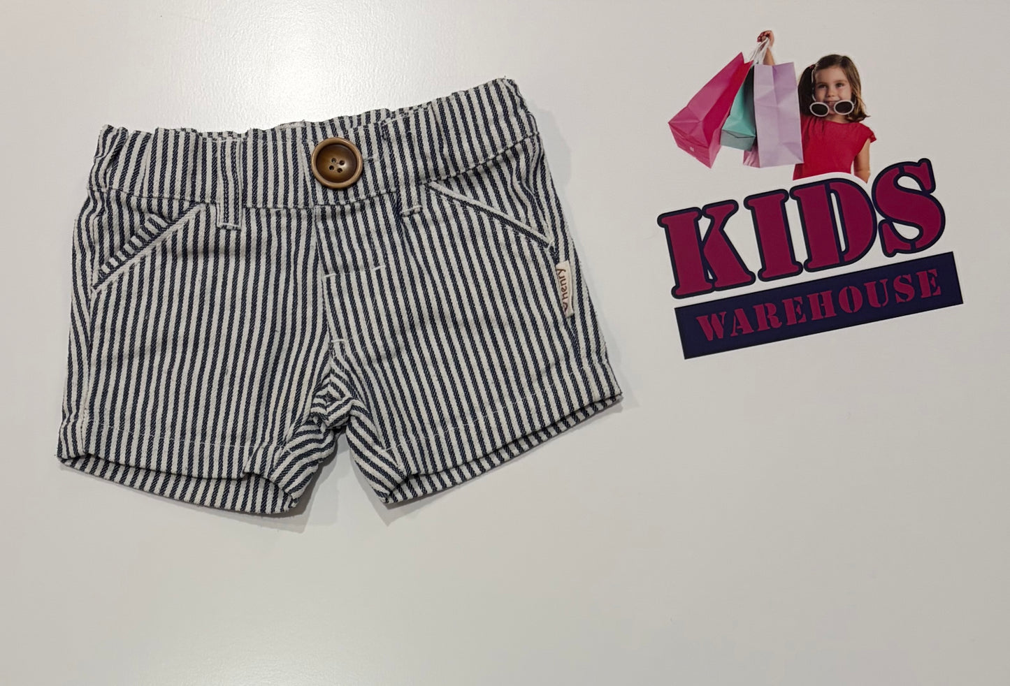 Henry White, Black Stripe Shorts Size 000