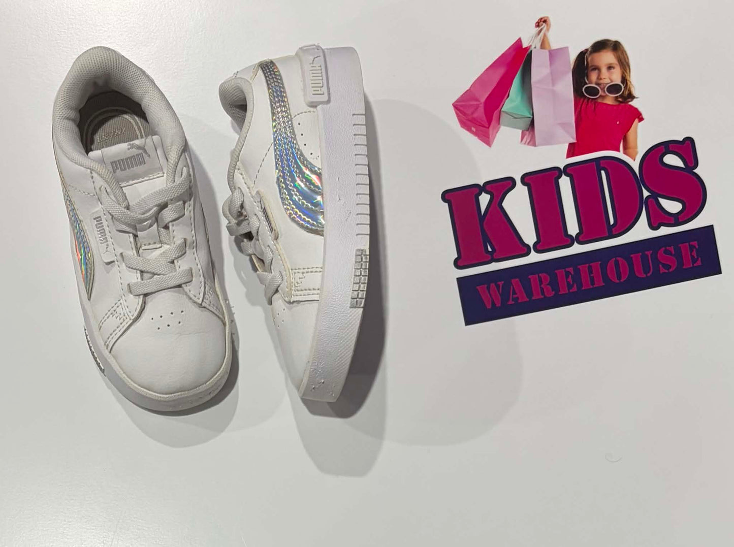 Puma White, Silver Runners Size US8/UK7 (Child)