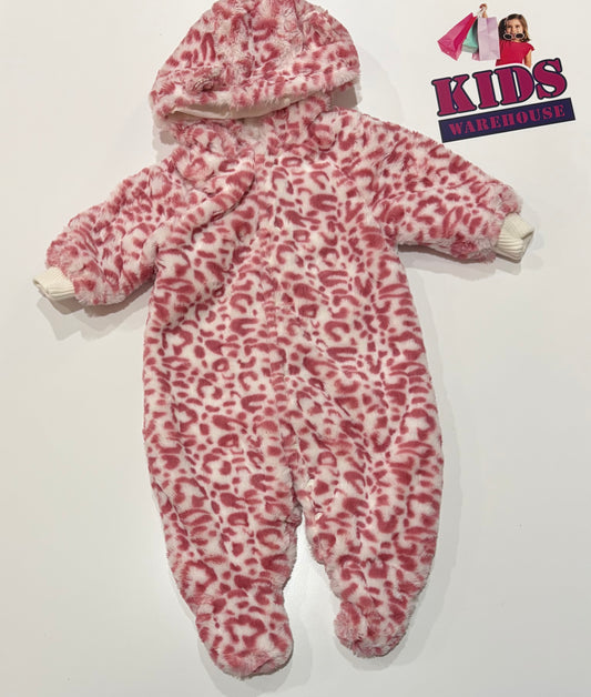 Pumpkin Patch White, Pink Leopard Fluffy Onesie Size 000