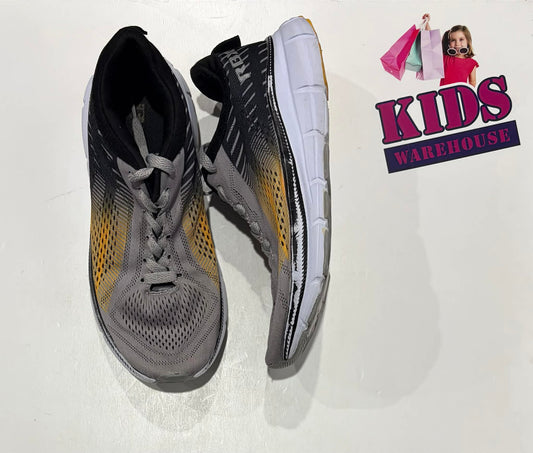RBX Grey, Yellow, Black Runners Size US5/UK4 (Older Child)