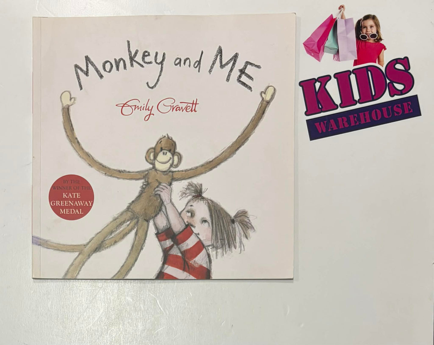Monkey And Me - Emily Gravett
