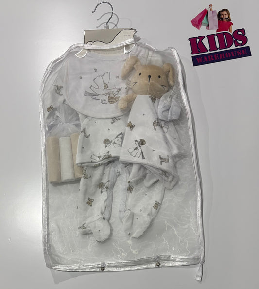 Not Used Rock A Bye Baby White 8 Piece Set Size 000