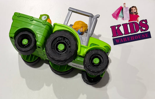 Fisher Price Little People Green Tractor With Characters (Tested)
