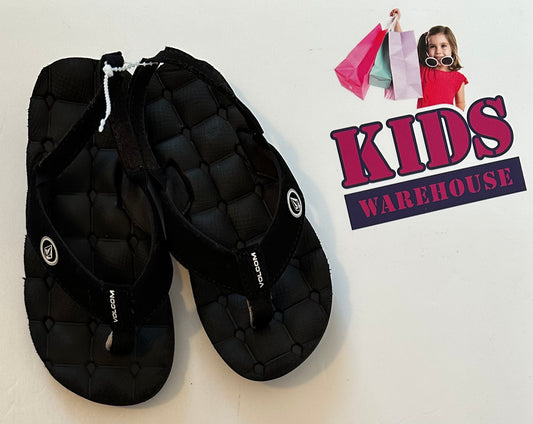 Volcom Black Sandals Size 8-9 (Child)