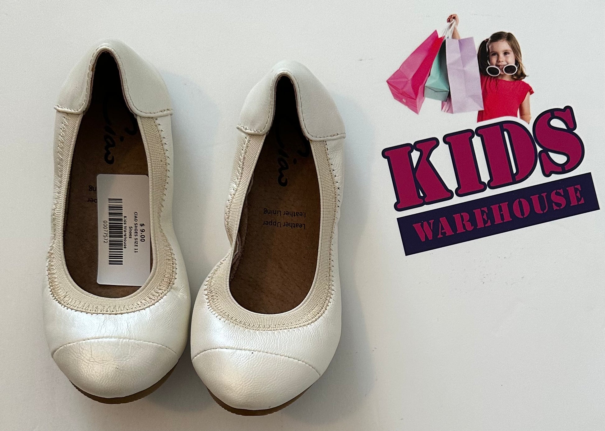Ciao White Flats Size 11 Child
