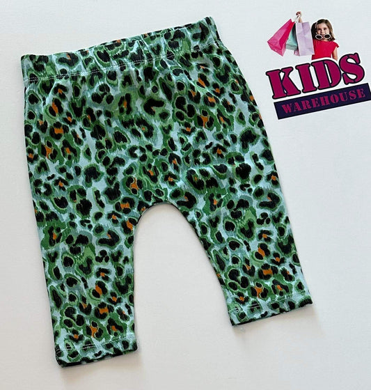 Baby Berry Green Leopard Styled Leggings Size 00