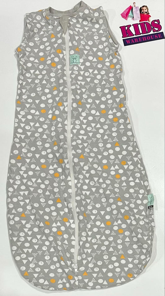 Ergo Pouch Australia Grey, White, Orange Polka Shapes Size 000-0 (7-10kg)